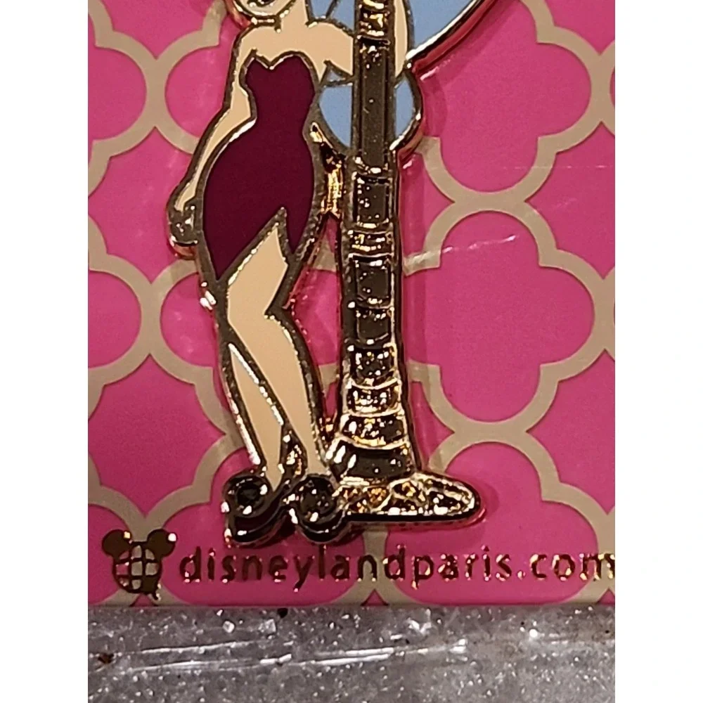 Disney Pin Tinker Bell Standing by a Palm Tree Paris France DLRP‎ 2018 132641
